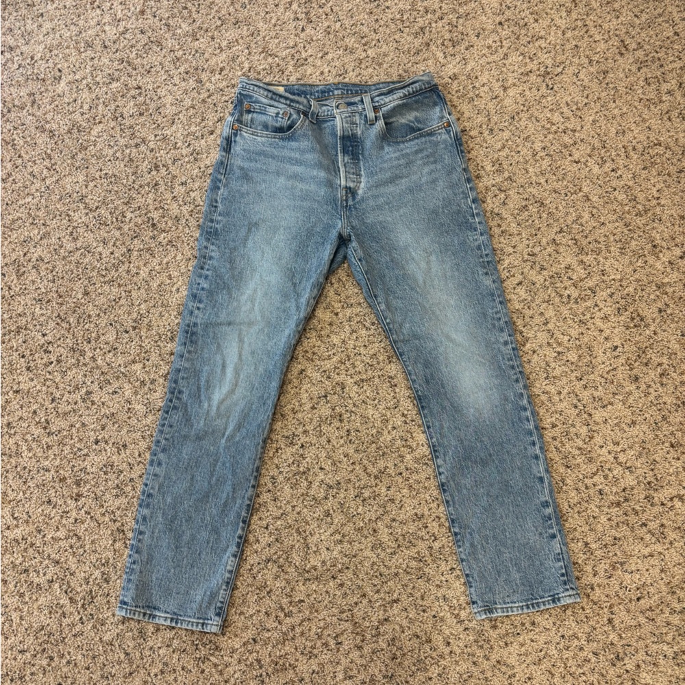 Levi’s 501 Medium Wash W30L30